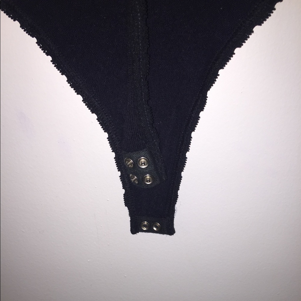 Vintage DKNY Bodysuit in Navy - Picture 7 of 8